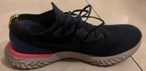 nike epic react lace length